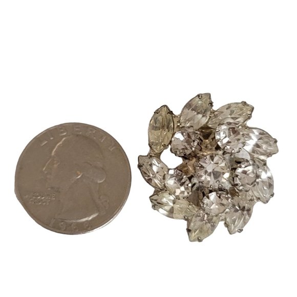 Silver Tone Clear Rhinestone Cluster Prong Set Clip-On Earrings E05 - Picture 6 of 8